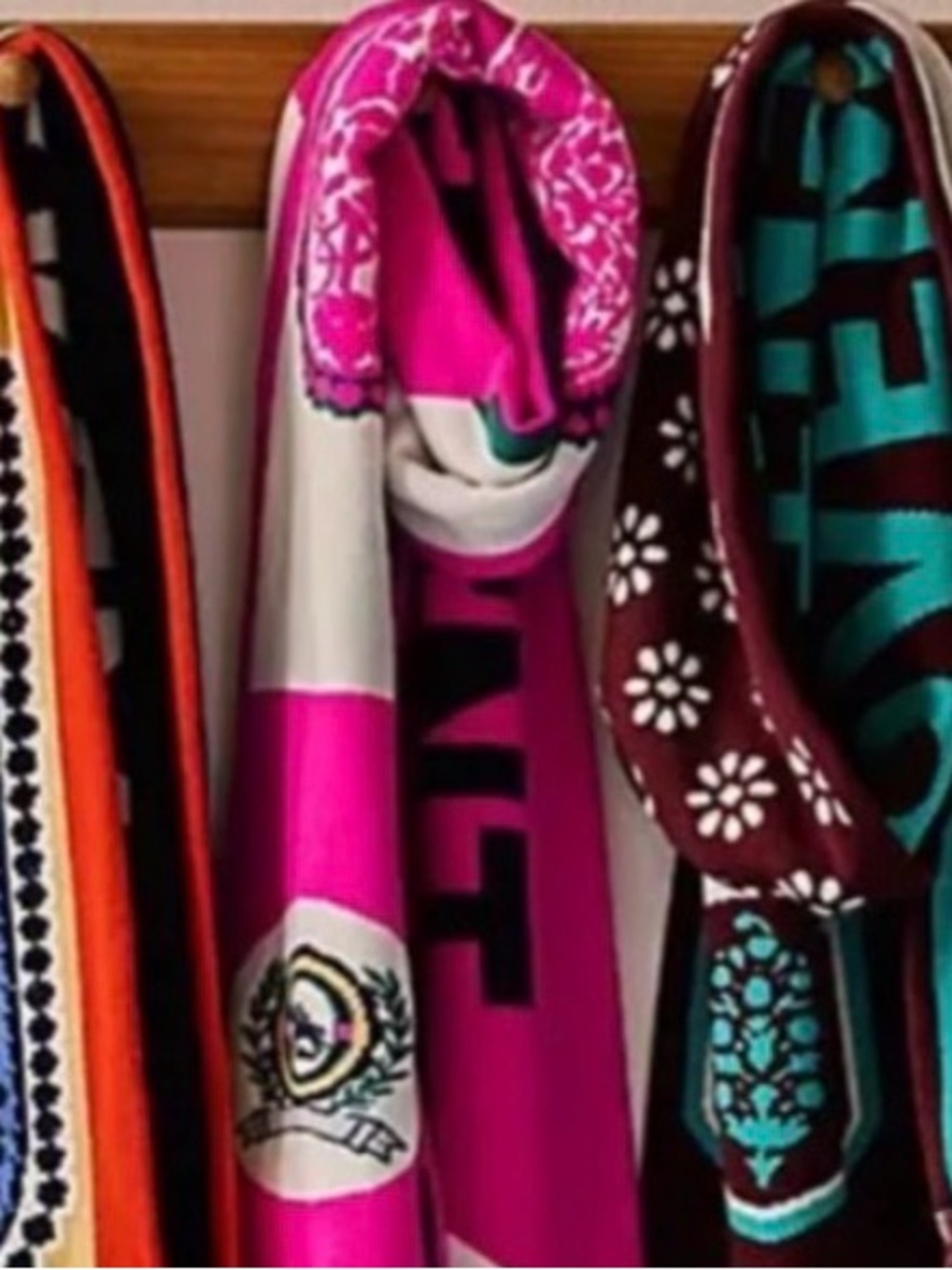 Free People Big League Reversible Scarf. NWT. Candy pink